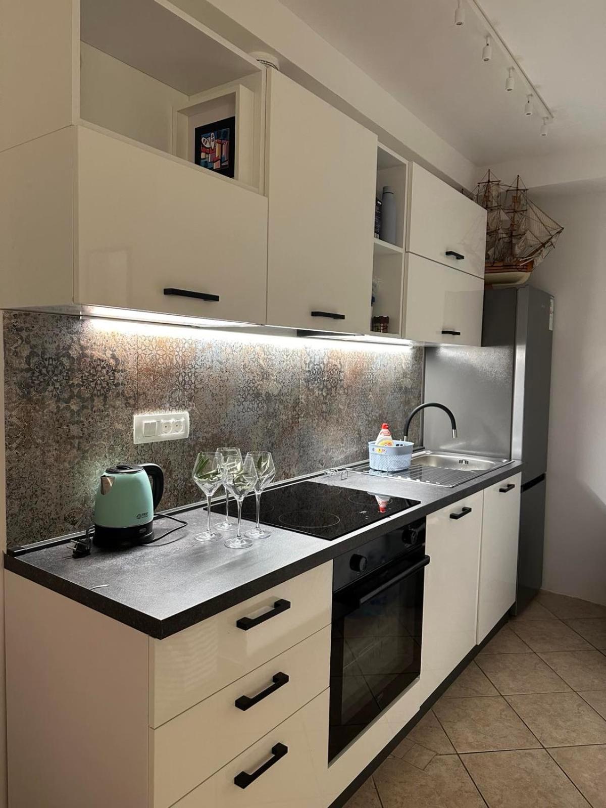 Oliva, Rafailovici Apartment